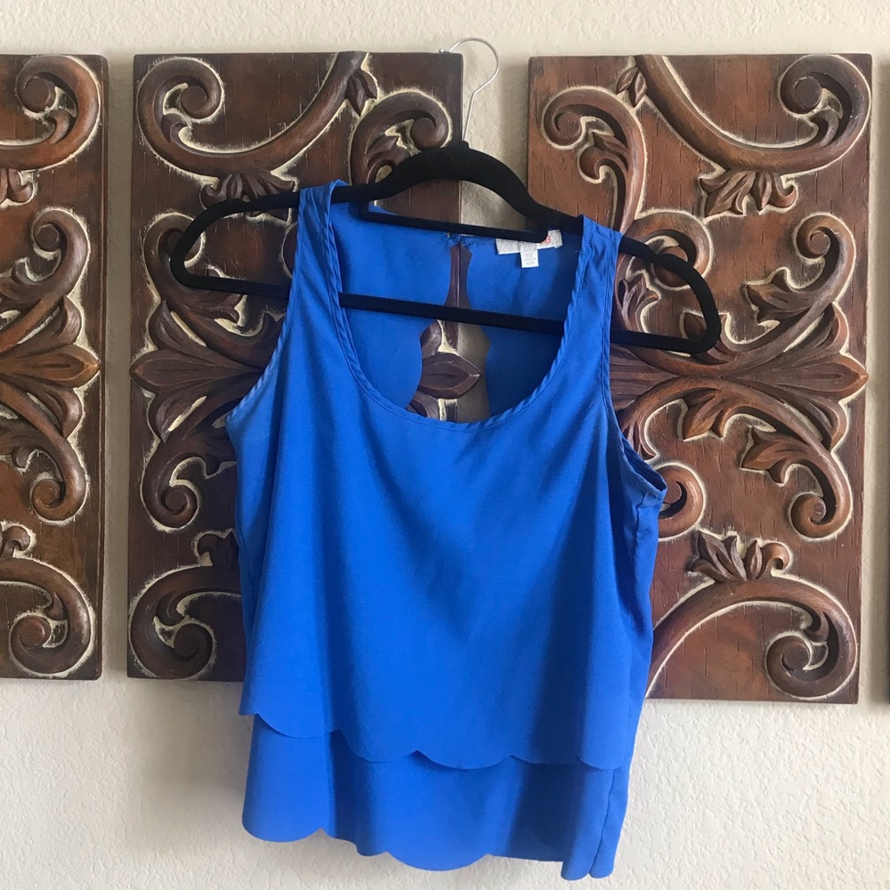 Scalloped Top